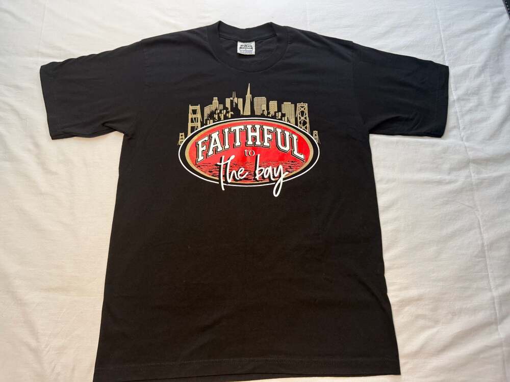 San Francisco 49ers Faithful to the Bay T-Shirt Size L